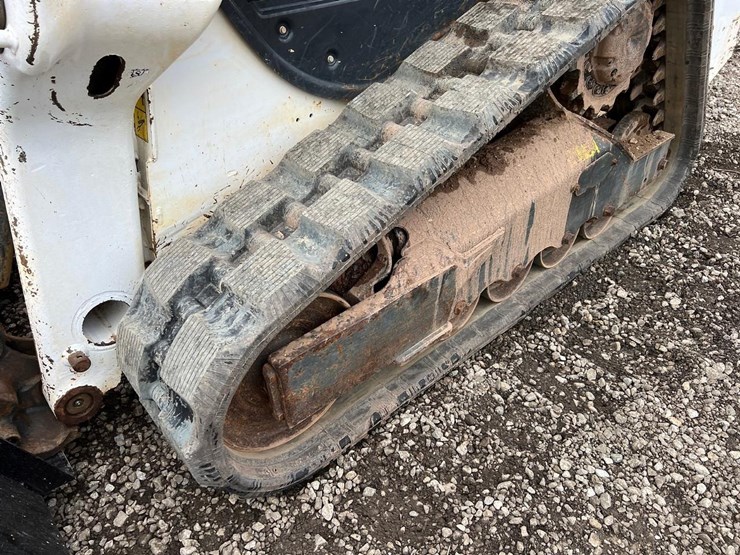 2021-bobcat-t62-image-13