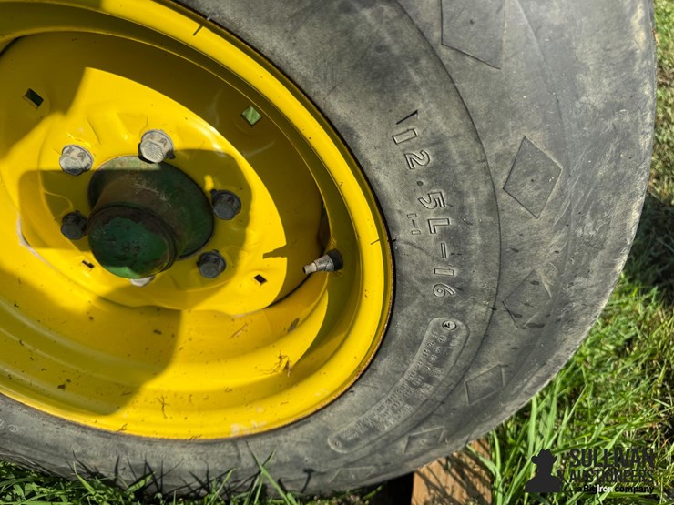 john-deere-720-image-18