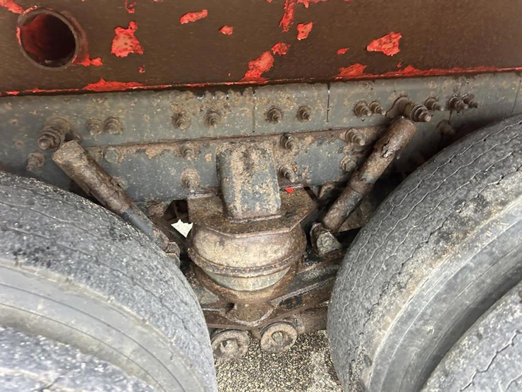 #1451-•-2013-international-workstar-tri-axle-dump-truck-image-40