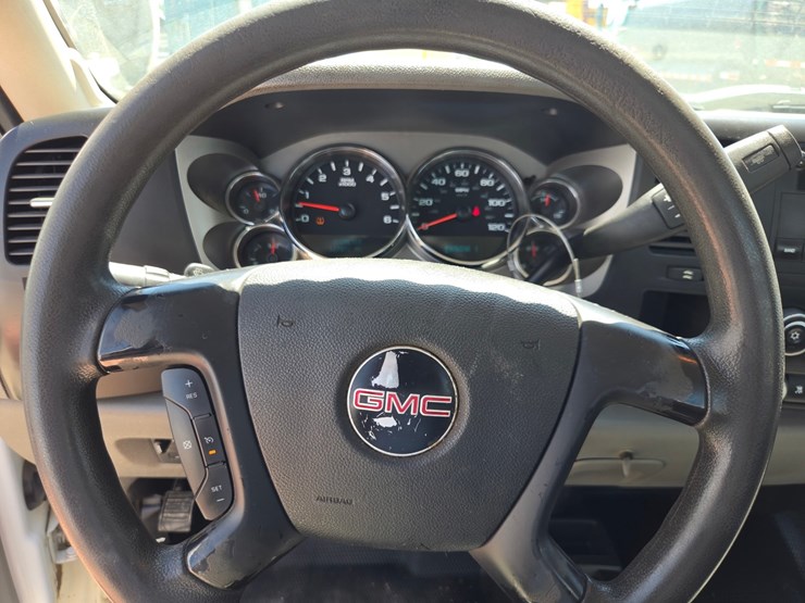 2011-chevrolet-2500-image-49