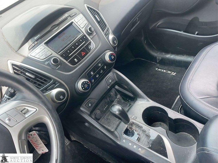 2010-hyundai-tucson-image-12