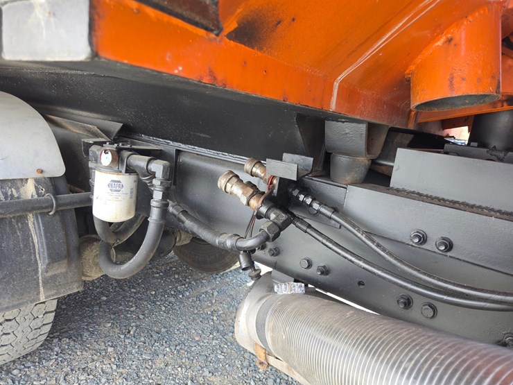 2006-caterpillar-c7-image-30