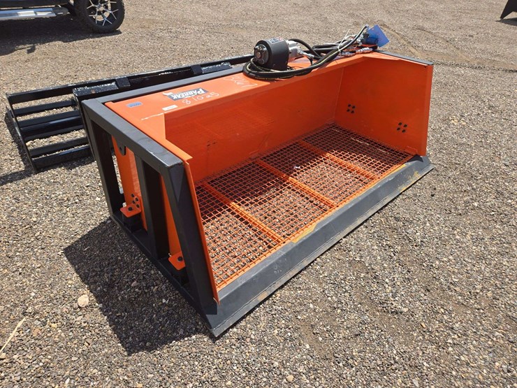 skid-steer-quick-attach-(6')-hydraulic-vibrating-shifter-bucket-image-3