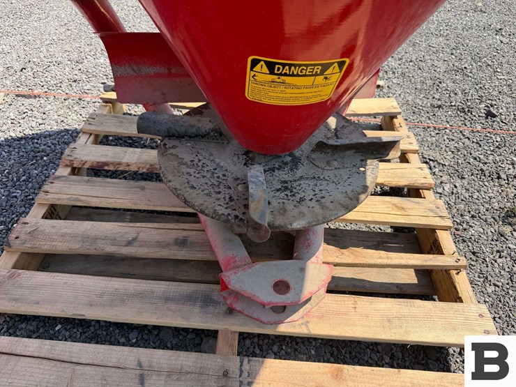 2012-king-kutter-500-fertilizer-spreader-image-6