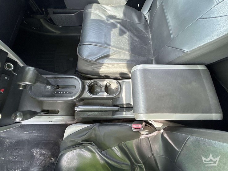 2008-jeep-wrangler-unlimited-sahara-image-17