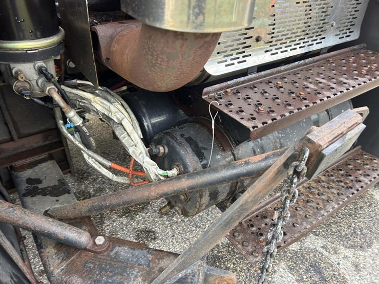 #1451-•-2013-international-workstar-tri-axle-dump-truck-image-42