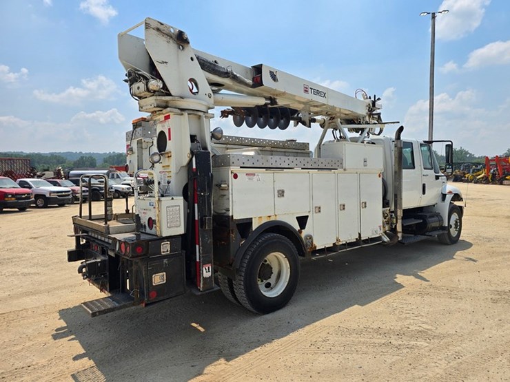 2009-international-durastar-4400-image-5