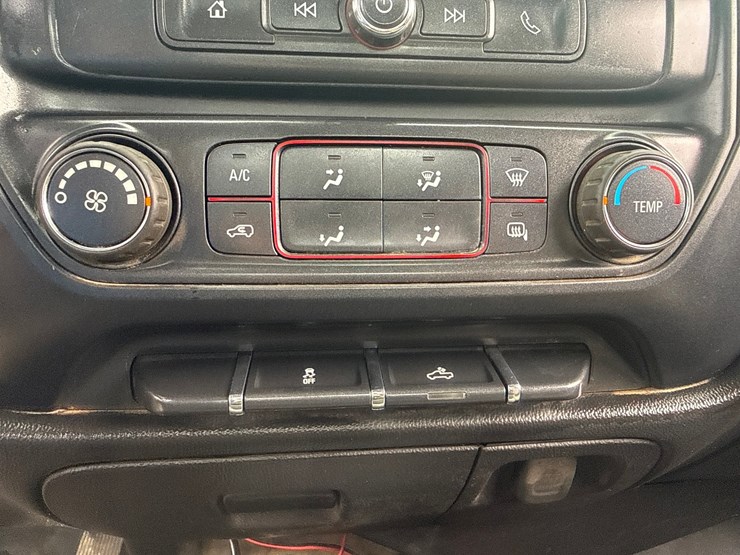 2017-gmc-3500hd-image-66