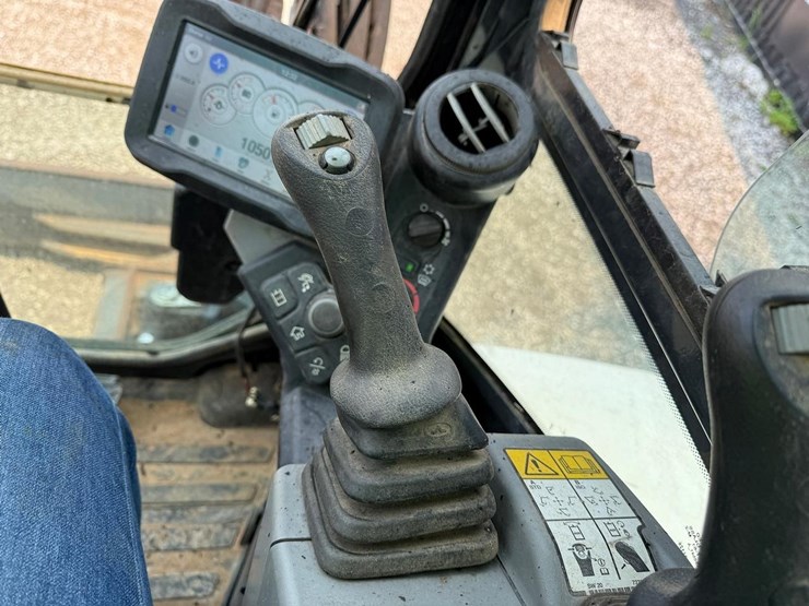 2022-bobcat-e50-image-22