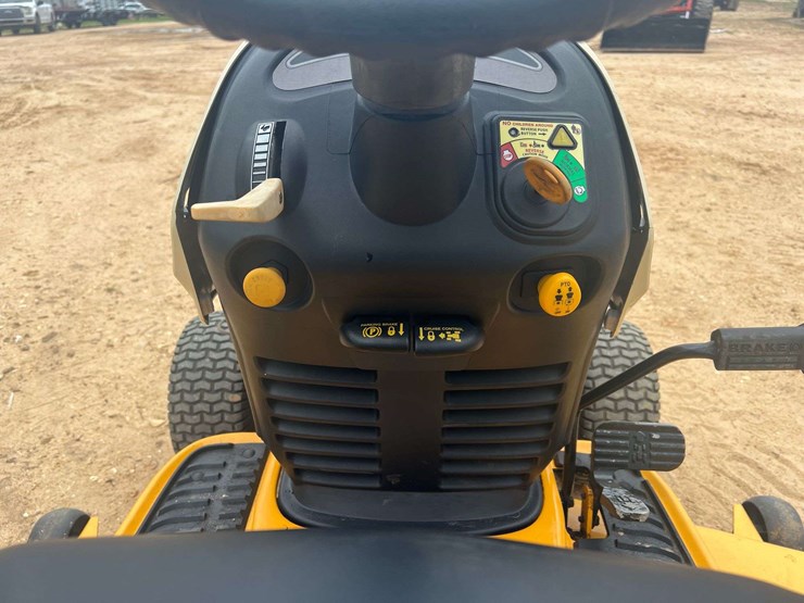 cub-cadet-lt1050-image-10