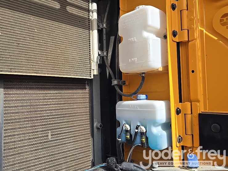 hyundai-hx260l-image-44
