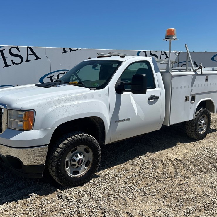 2011 CHEVROLET 2500