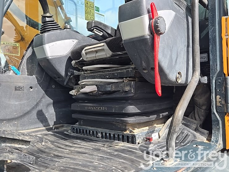 hyundai-hx260l-image-70
