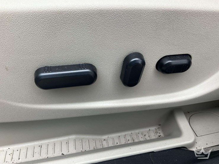 2016-ford-escape-image-13