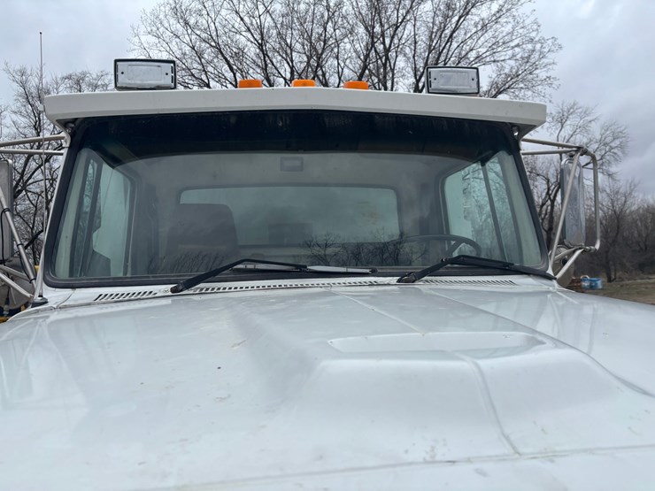 1997-ford-lt8000-image-14