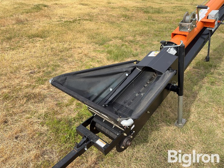 agi-batco-tcx-1232-electric-conveyor-image-14