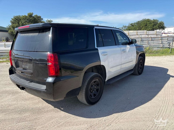 2018-chevrolet-tahoe-image-4
