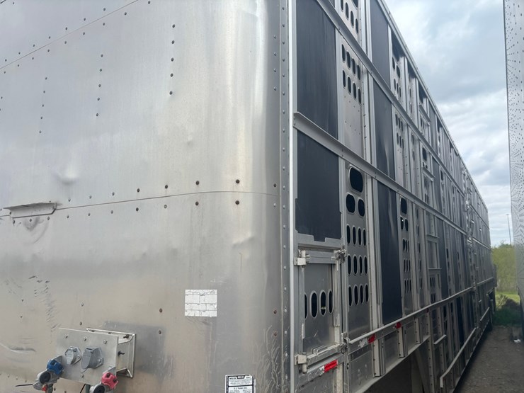 #2150-•-2017-barrett-53'-cattle-semi-trailer-image-4