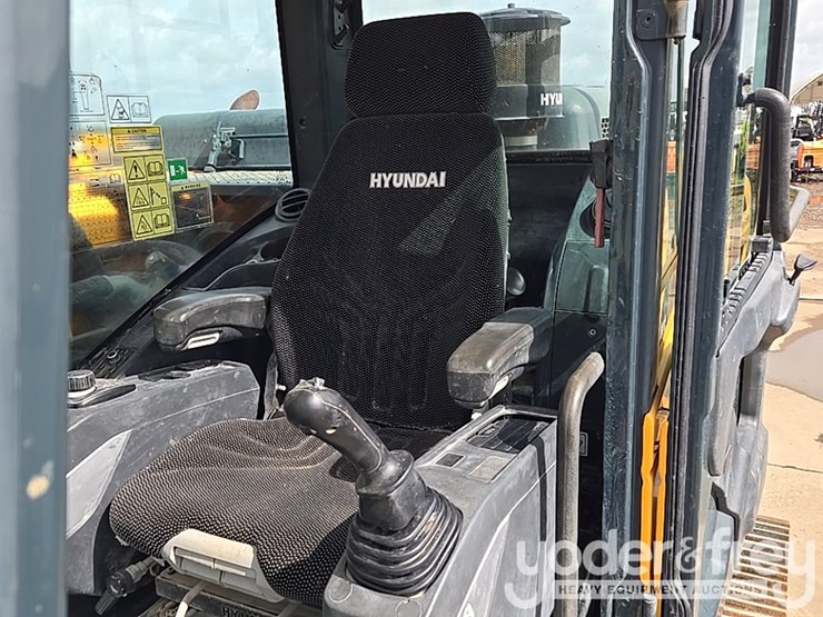 hyundai-hx260l-image-71