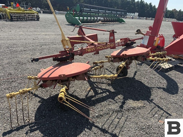 ford-254-rake-tedder-image-6