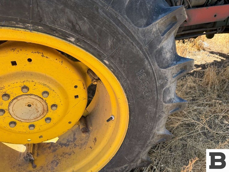 john-deere-2240-image-18