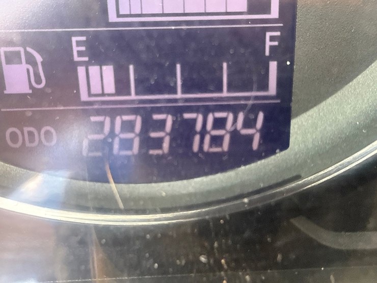 2018-hino-268-image-55