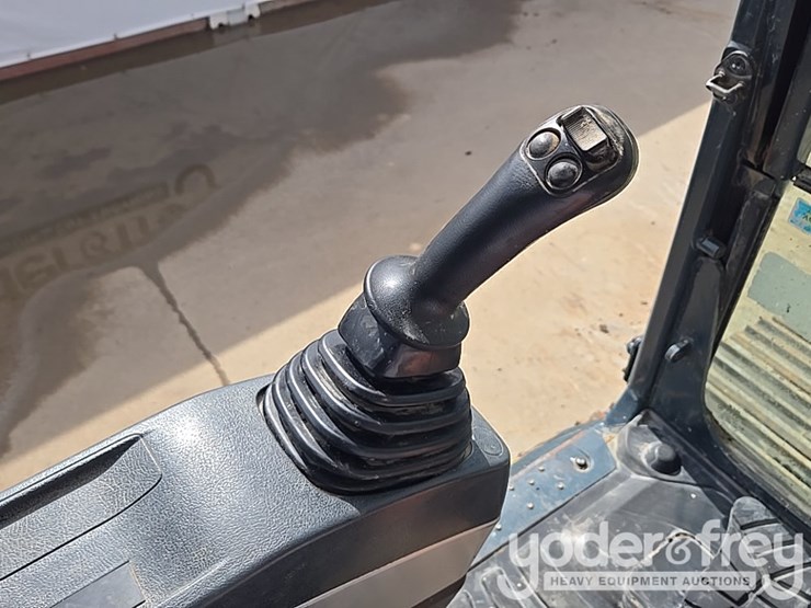 hyundai-hx260l-image-75