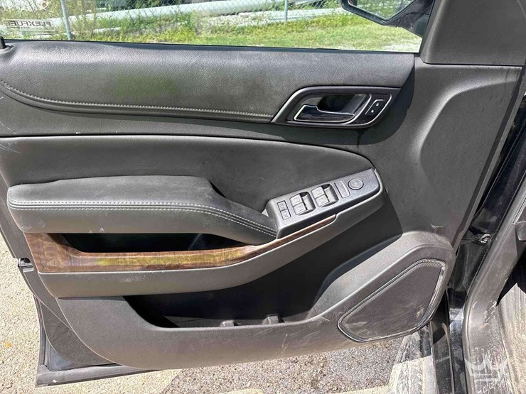 2018-chevrolet-tahoe-image-12