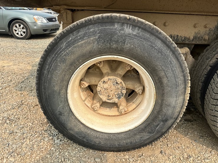 1997-mack-dm688s-image-68
