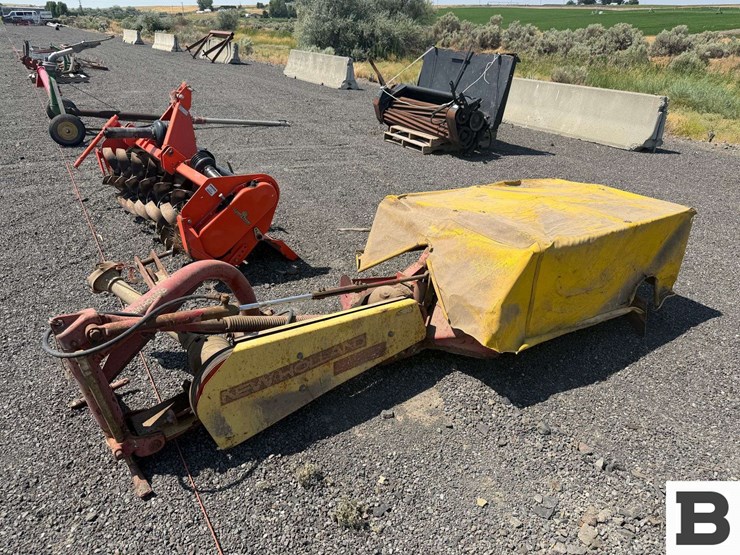 new-holland-nh442-disc-mower-image-1