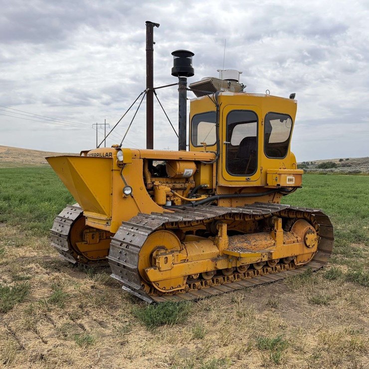Caterpillar D6C Crawler Tractor - Edwall, WA