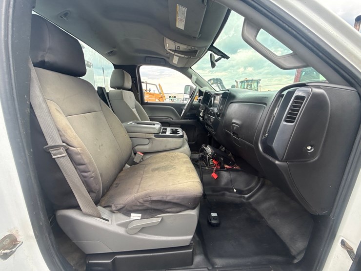 2017-gmc-3500hd-image-60