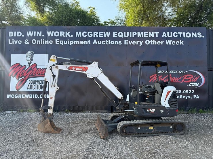 2022-bobcat-e42-image-1