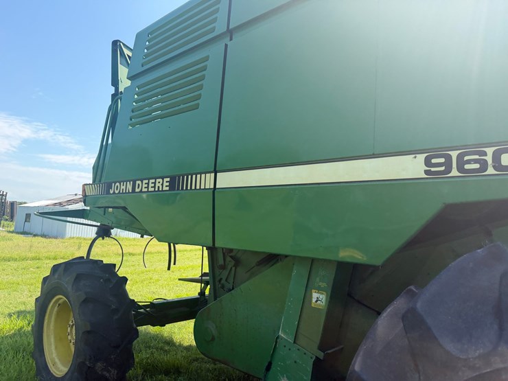 1990-john-deere-9600-image-46