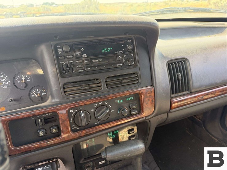 1997-jeep-grand-cherokee-image-21