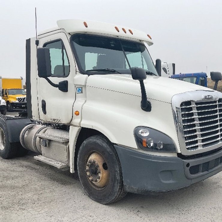 2018 FREIGHTLINER CASCADIA 125