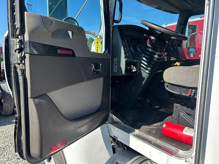 2018-kenworth-t270-image-91