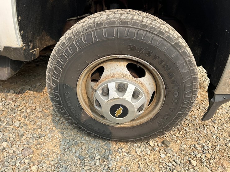 2019-chevrolet-silverado-3500hd-image-56