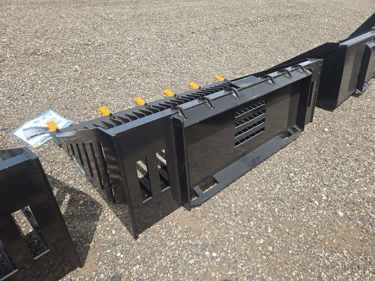 future-ft-rb66-skid-steer-rock-bucket-image-4