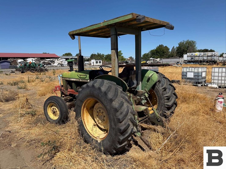 john-deere-2240-image-4