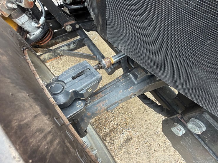#39101-•-case-75c-tractor-image-27