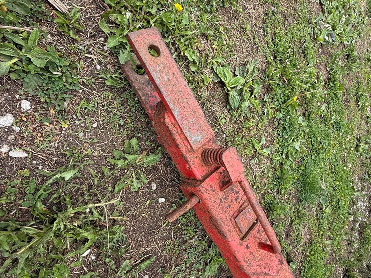 e-z-trail-275-bushel-gravity-wagon-image-9