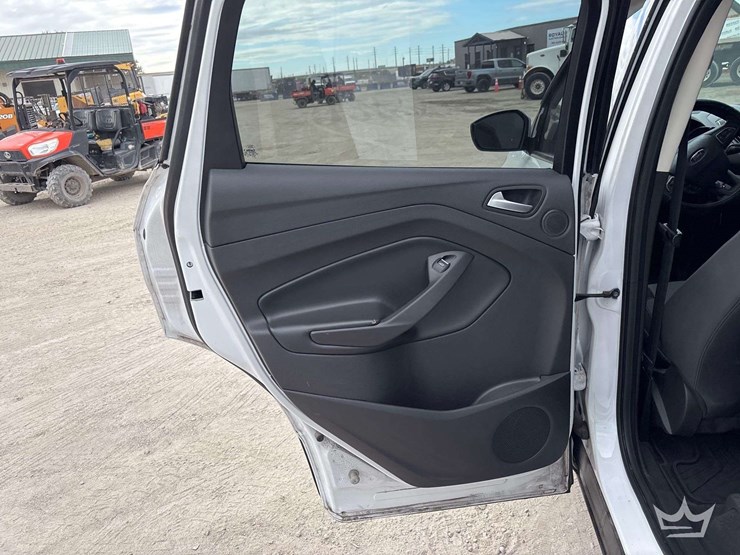 2017-ford-escape-image-18