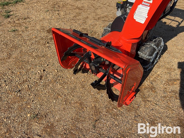 ariens-deluxe-28-snow-blower-image-11