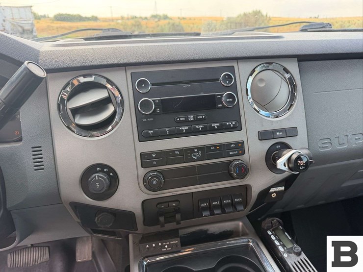 2013-ford-f350-image-24