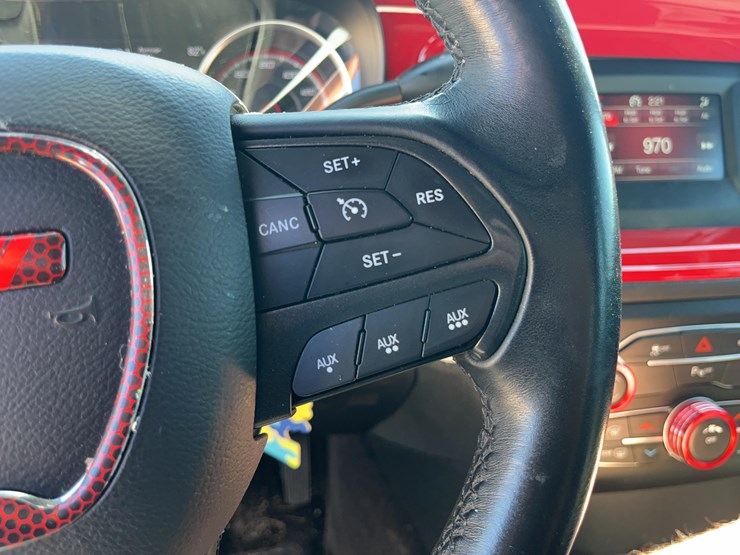 2016-dodge-charger-awd-police-passenger-car-image-71
