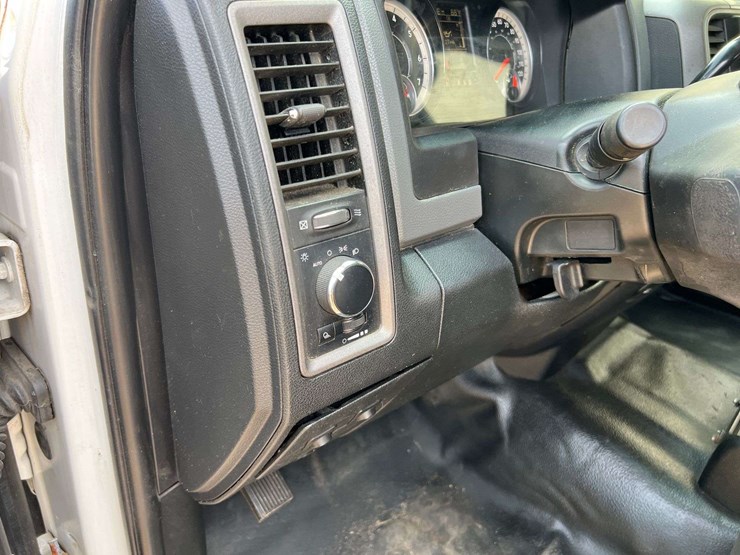 dodge-2500-image-28