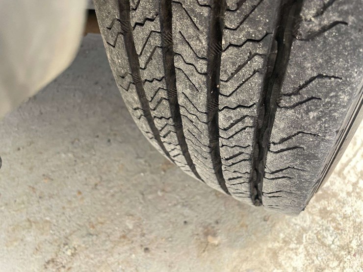 2005-ford-f450-image-18