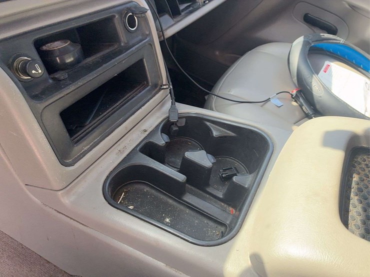 2006-chevrolet-silverado-1500-ls-image-14