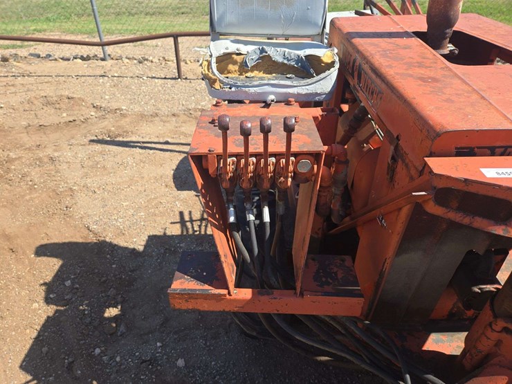1970-ditch-witch-v30-image-21